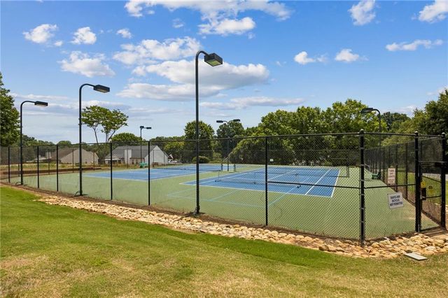 5059 Weatherstone Drive, Buford, GA 30519