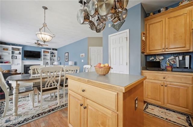 23083 Harbor Towne DR, Carrollton, VA 23314