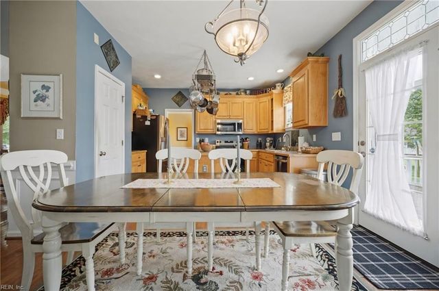23083 Harbor Towne DR, Carrollton, VA 23314