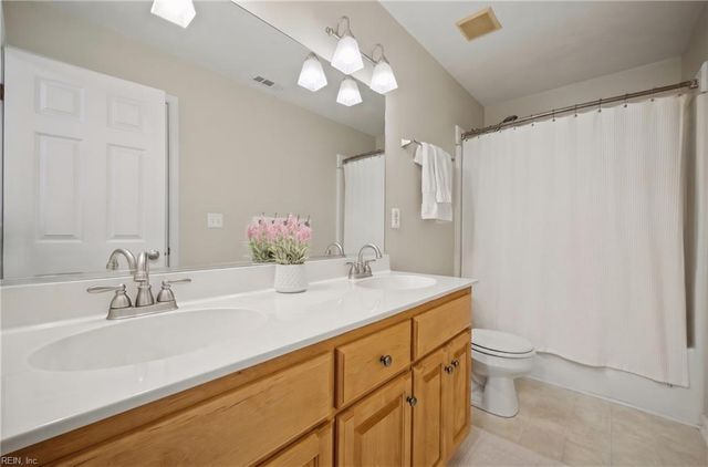 23083 Harbor Towne DR, Carrollton, VA 23314