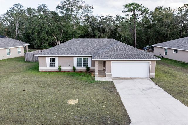 5 MALAUKA RADIAL CIRCLE, Ocklawaha, FL 32179
