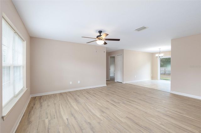 5 MALAUKA RADIAL CIRCLE, Ocklawaha, FL 32179