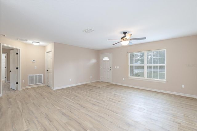 5 MALAUKA RADIAL CIRCLE, Ocklawaha, FL 32179