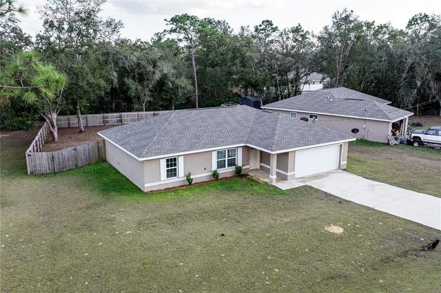 5 MALAUKA RADIAL CIRCLE, Ocklawaha, FL 32179
