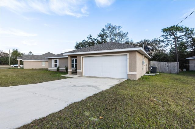5 MALAUKA RADIAL CIRCLE, Ocklawaha, FL 32179