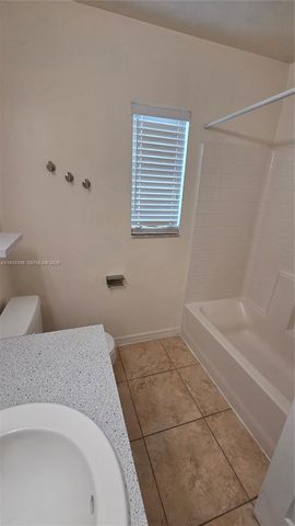 411 NE JUANITA PL 411, Cape Coral, FL 33909