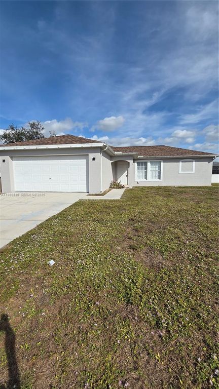 411 NE JUANITA PL 411, Cape Coral, FL 33909