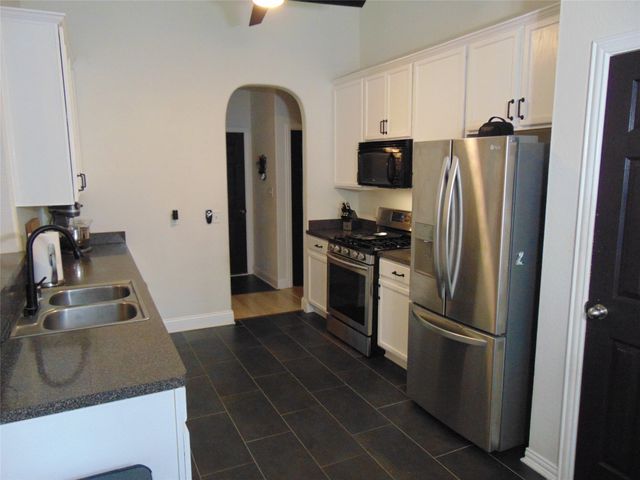 533 Mattie Lane, Lake Dallas, TX 75065