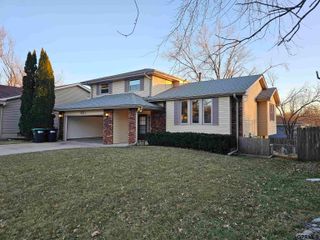 11323 Kansas Circle, Omaha, NE 68164