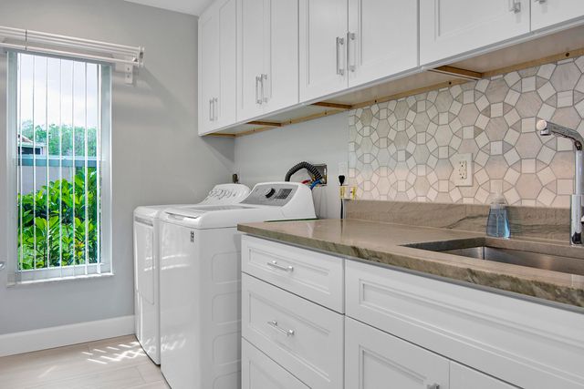 801 Sabal Palm Lane, Palm Beach Gardens, FL 33418