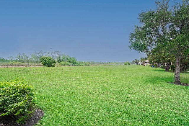 801 Sabal Palm Lane, Palm Beach Gardens, FL 33418