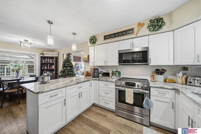 1827 Normandy Lane, Lincoln, NE 68512