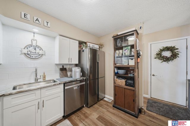 1827 Normandy Lane, Lincoln, NE 68512