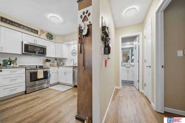 1827 Normandy Lane, Lincoln, NE 68512