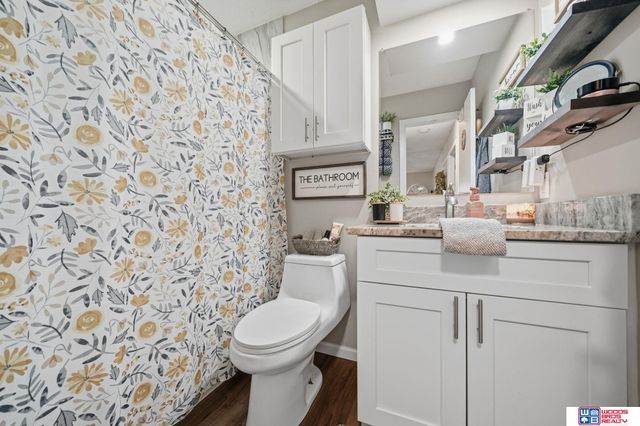 1827 Normandy Lane, Lincoln, NE 68512