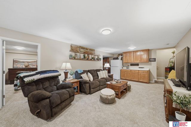 1827 Normandy Lane, Lincoln, NE 68512