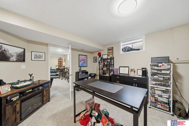 1827 Normandy Lane, Lincoln, NE 68512