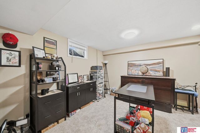 1827 Normandy Lane, Lincoln, NE 68512