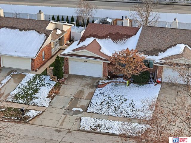 1827 Normandy Lane, Lincoln, NE 68512