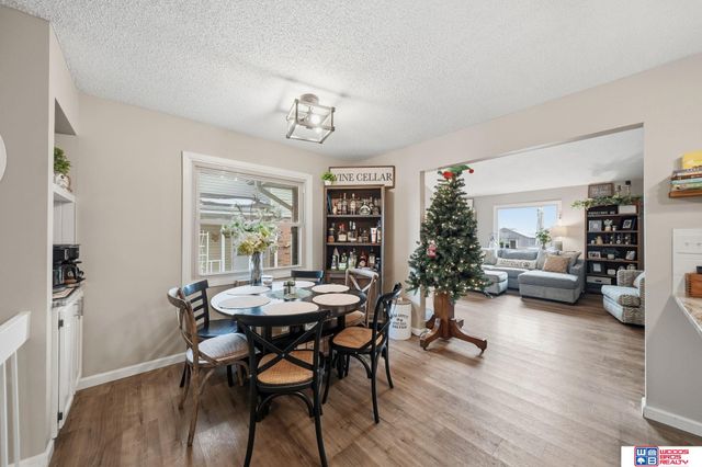 1827 Normandy Lane, Lincoln, NE 68512