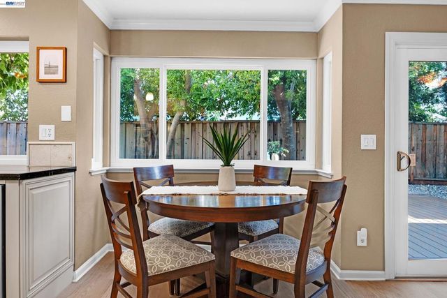6310 Camino Del Lago, Pleasanton, CA 94566