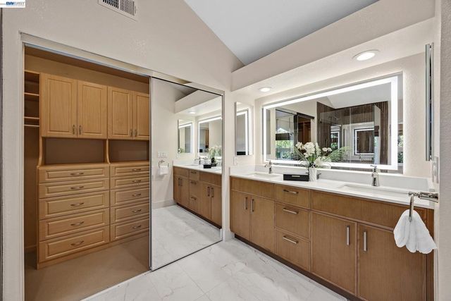 6310 Camino Del Lago, Pleasanton, CA 94566