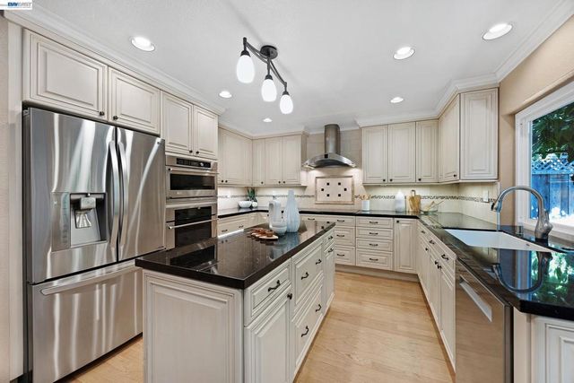6310 Camino Del Lago, Pleasanton, CA 94566