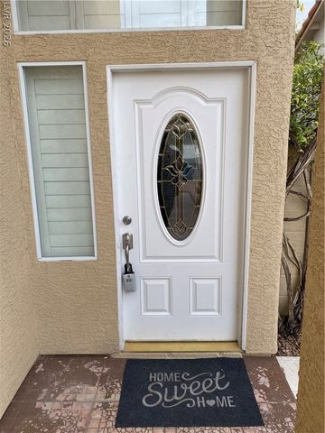 8111 Cimarron Meadows Way, Las Vegas, NV 89147