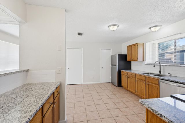 1234 Roan Drive, Lancaster, TX 75134