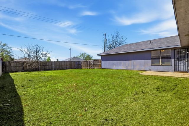 1234 Roan Drive, Lancaster, TX 75134