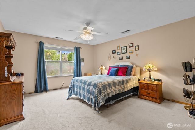 412 Ozzie Street NW, Orting, WA 98360