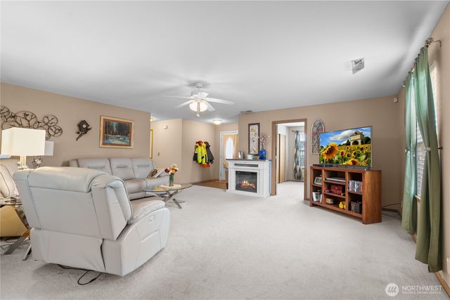 412 Ozzie Street NW, Orting, WA 98360