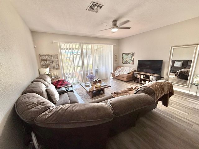 7154 SHOWCASE LANE, Orlando, FL 32819