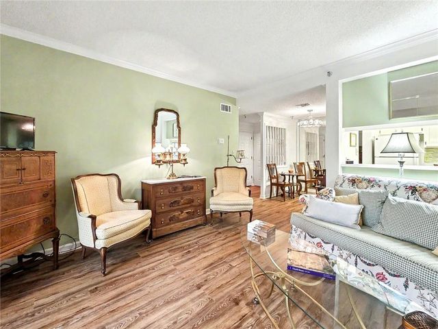 1800 Clairmont Lake A522, Decatur, GA 30033