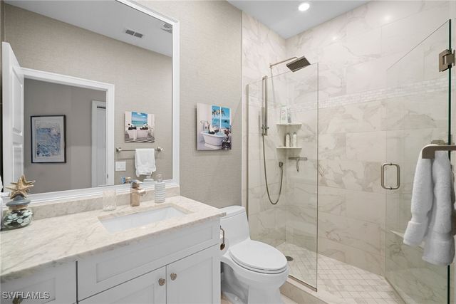 27080 Lake Harbor CT 203, Bonita Springs, FL 34134