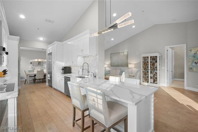 27080 Lake Harbor CT 203, Bonita Springs, FL 34134