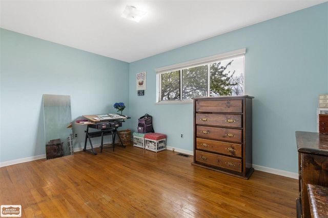 11489 Anna Lisa Street, Utica, MI 48312