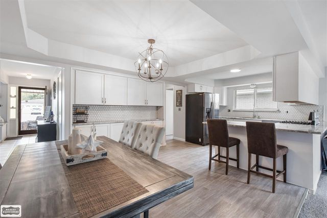11489 Anna Lisa Street, Utica, MI 48312