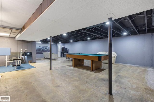 11489 Anna Lisa Street, Utica, MI 48312