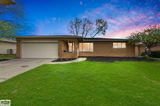 11489 Anna Lisa Street, Utica, MI 48312
