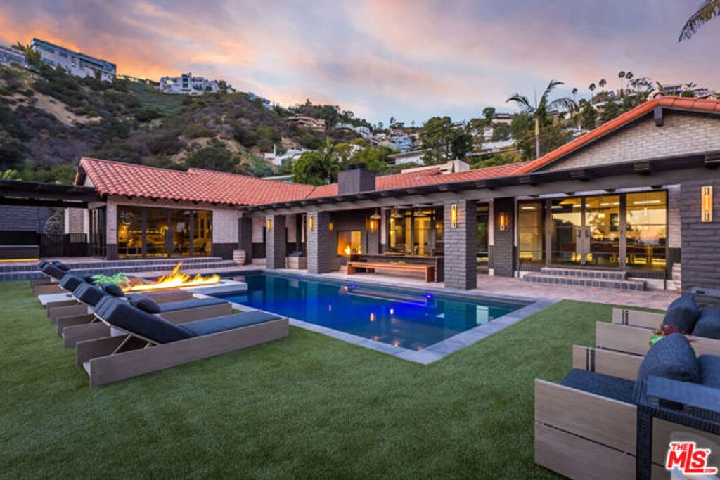 1707 Rising Glen Road, Los Angeles, CA 90069