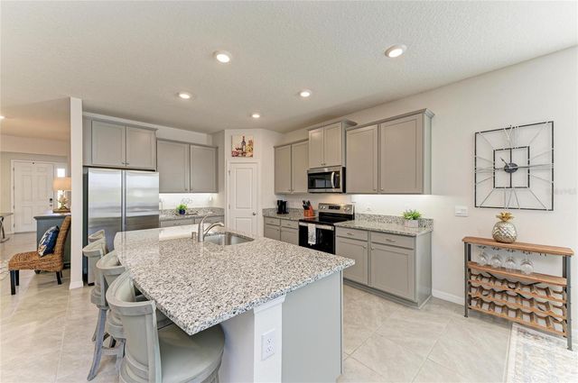 15912 5TH AVENUE E, Bradenton, FL 34212