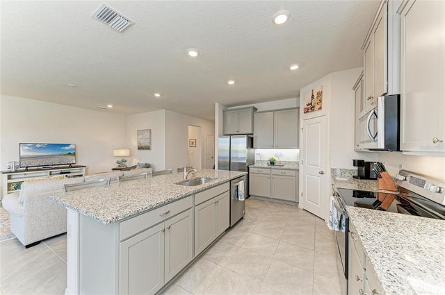 15912 5TH AVENUE E, Bradenton, FL 34212