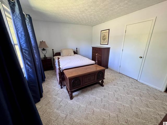 6940 Shawn Lane, Paducah, KY 42001