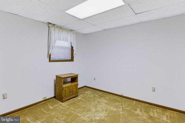 135 STURBRIDGE DR, Sicklerville, NJ 08081