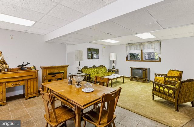 135 STURBRIDGE DR, Sicklerville, NJ 08081
