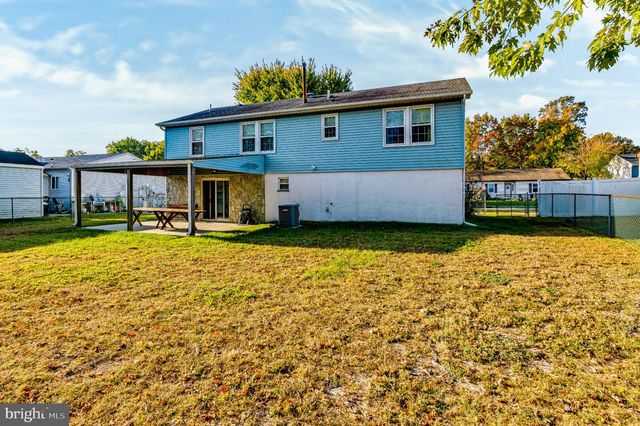 135 STURBRIDGE DR, Sicklerville, NJ 08081