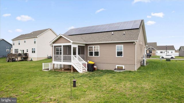 290 RECIFE CT, Martinsburg, WV 25403