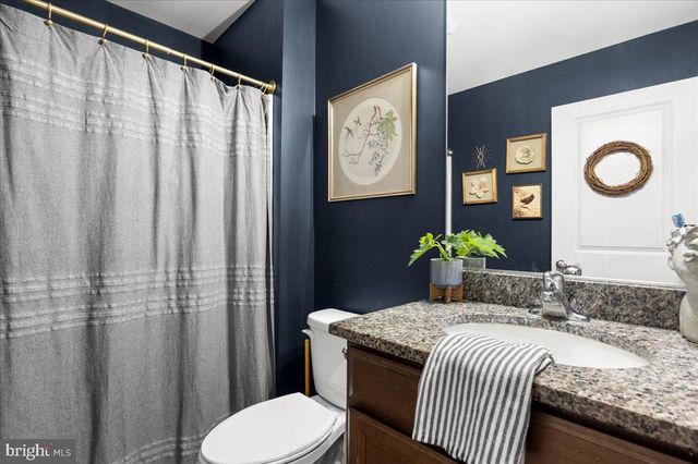 290 RECIFE CT, Martinsburg, WV 25403