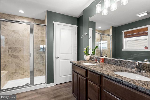 290 RECIFE CT, Martinsburg, WV 25403